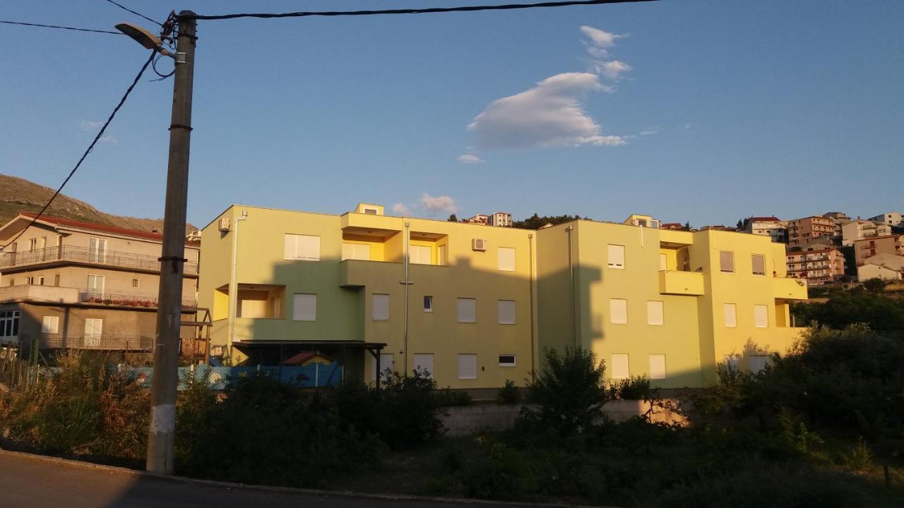 Heidi Appartement Podstrana Buitenkant foto