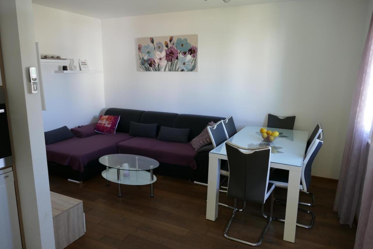Heidi Appartement Podstrana Buitenkant foto